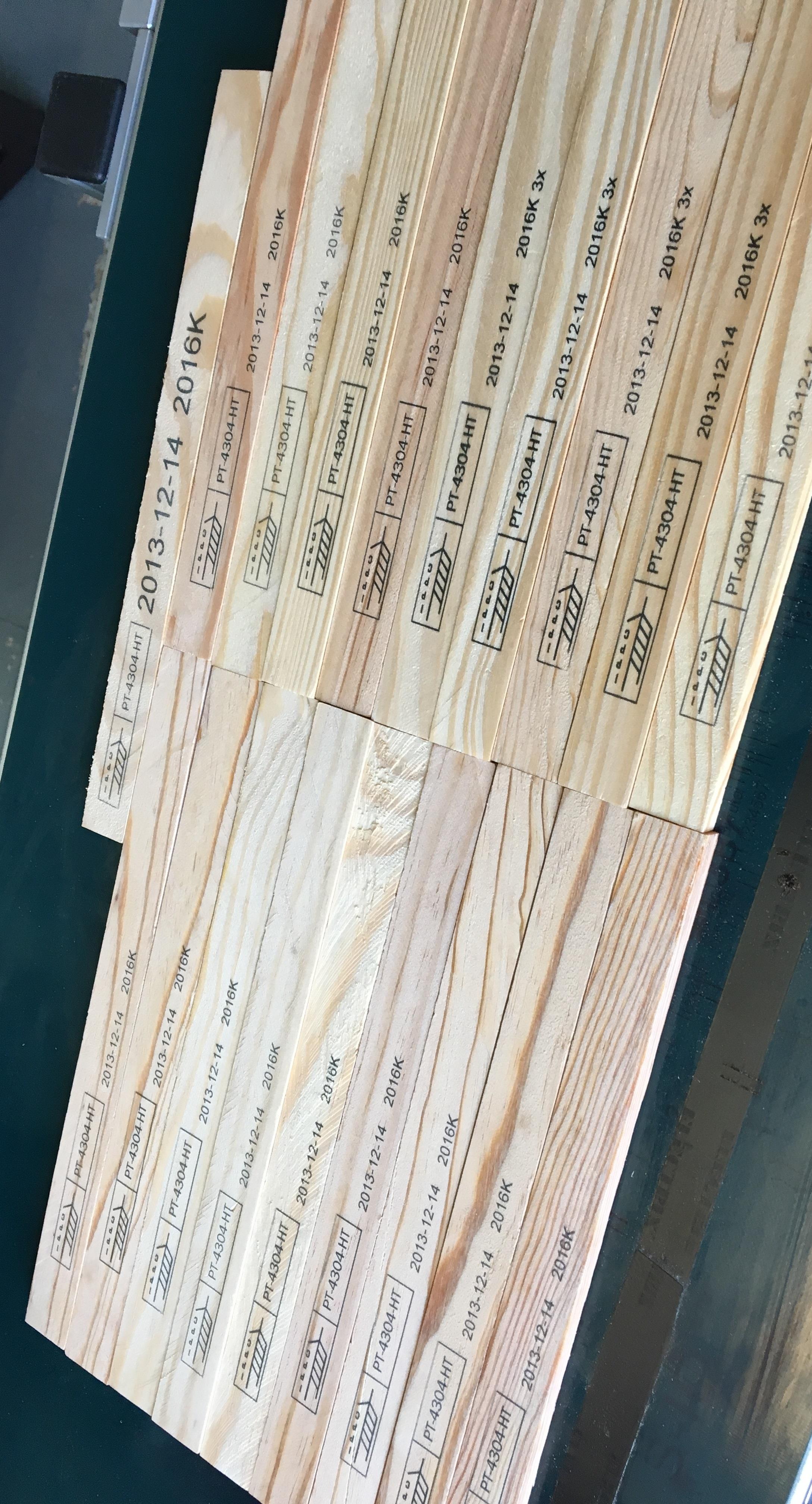 Marcação sobre madeira com inkjet D1010R